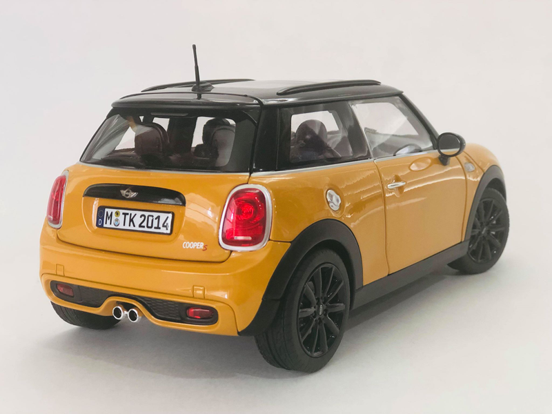Illustration for article titled Norev 1/18 2014 Mini Cooper S (F56)